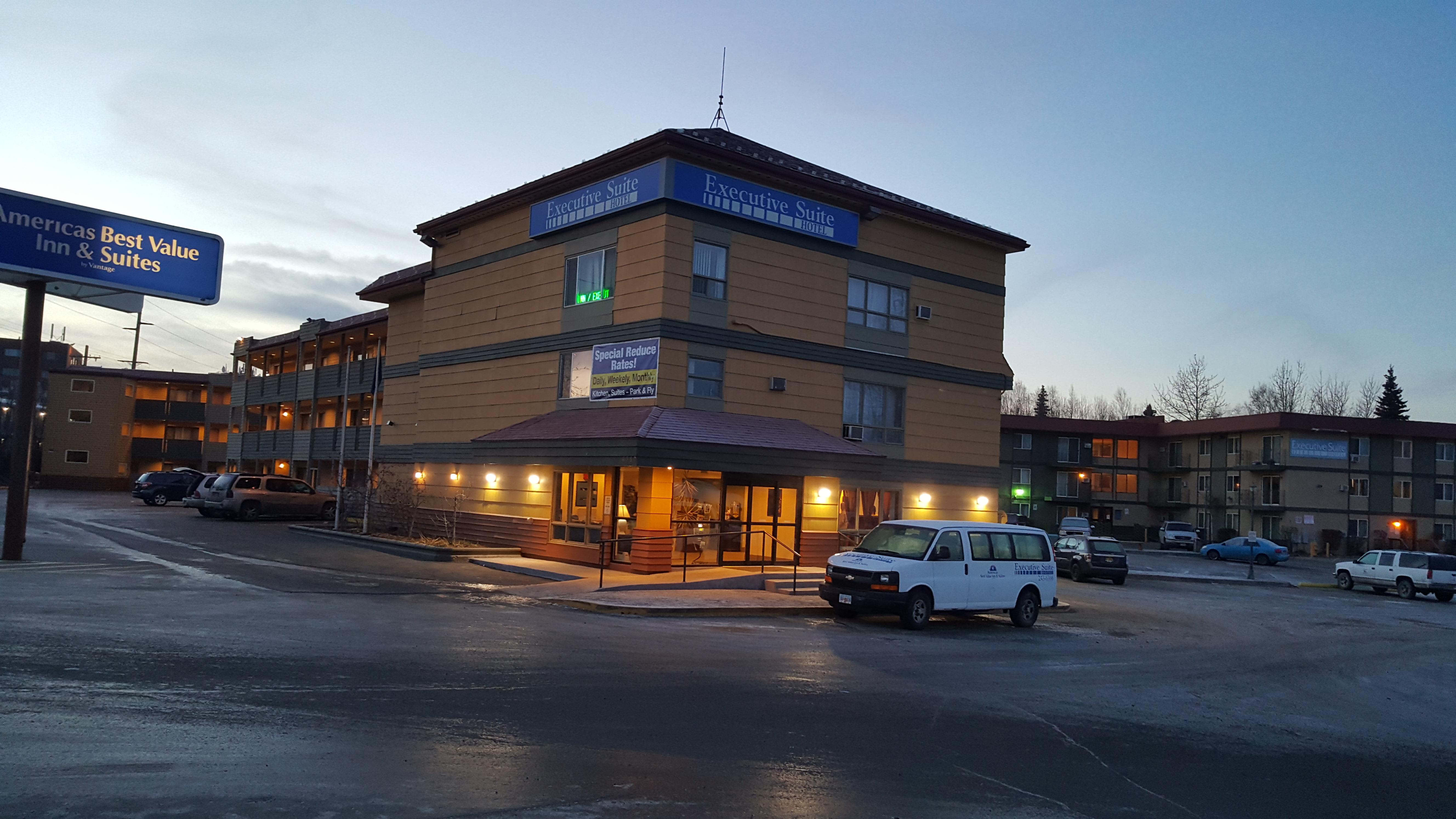 Americas Best Value Inn & Suites Anchorage Airport מראה חיצוני תמונה