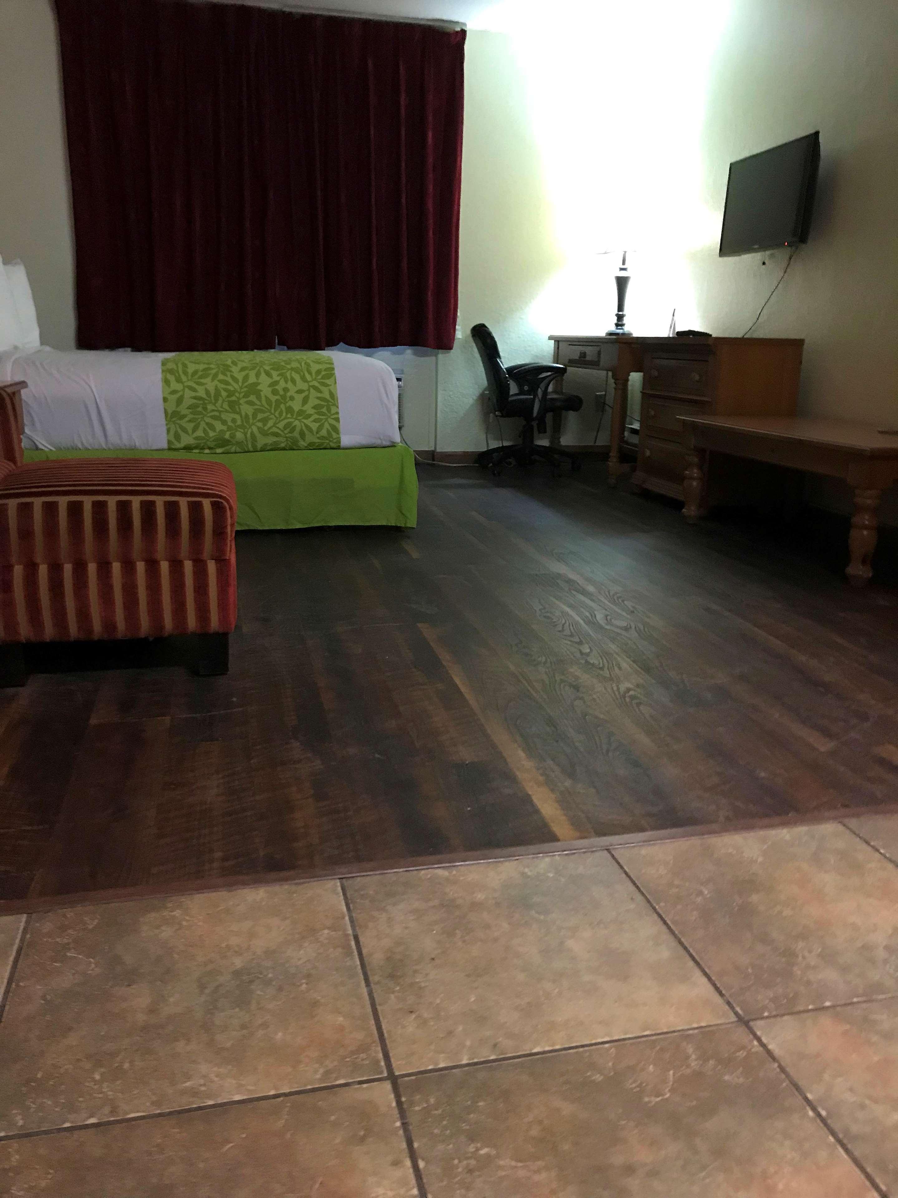 Americas Best Value Inn & Suites Anchorage Airport מראה חיצוני תמונה