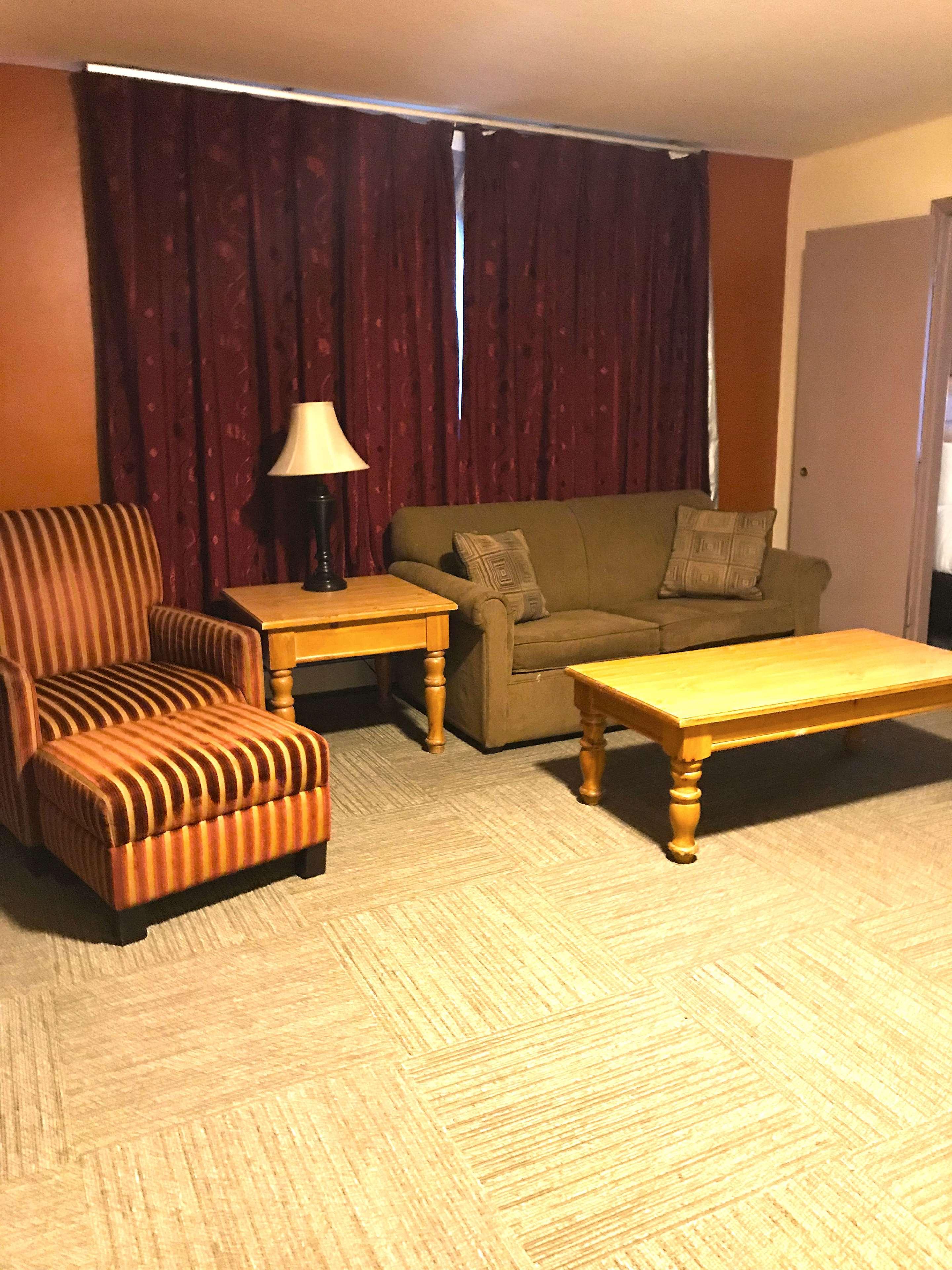 Americas Best Value Inn & Suites Anchorage Airport מראה חיצוני תמונה